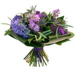 Синий гиацинт, матиола и королевские розы. - Фотография 1