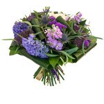 Синий гиацинт, матиола и королевские розы. - Фотография 3