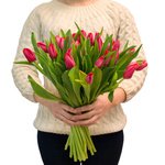 Букет из красных тюльпанов в Санкт-Петербурге - Фотография 5