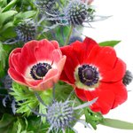 Букет из красных анемонов в Санкт-Петербурге - Фотография 5