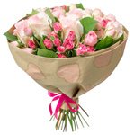 Букет из розовых и кустовых розовых роз в Санкт-Петербурге - Фотография 3