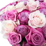Букет из розовых роз, фиолетовых роз в Санкт-Петербурге - Фотография 2