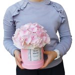 Нежно-розовая гортензия в шляпной коробке в Санкт-Петербурге - Фотография 3