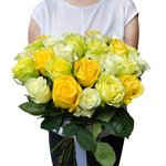 Букет 25 белых, жёлтых и зелёных роз в Санкт-Петербурге - Фотография 4 Букет 25 белых, жёлтых и зелёных роз в Санкт-Петербурге - Фотография 4