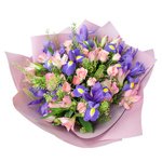 Букет из синих ирисов, розовых альстромерий и кустовой розовой розы в Санкт-Петербурге - Фотография 4