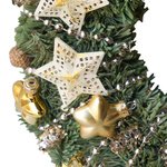 Новогодний венок из лапника с шариками и другим декором в Санкт-Петербурге - Фотография 3