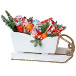 Сани со сладостями и мандаринами в Санкт-Петербурге - Фотография 1 Сани со сладостями и мандаринами в Санкт-Петербурге - Фотография 1