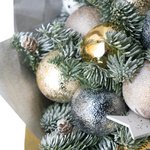 Букет из новогодних шаров в Санкт-Петербурге - Фотография 5