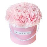 Розовые гвоздики в шляпной коробке в Санкт-Петербурге - Фотография 1