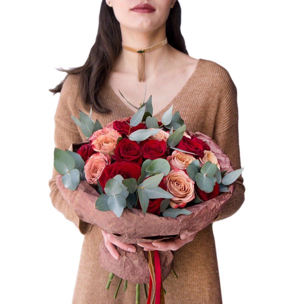 Мокко: розы Капучино и Рэд Наоми (красные)