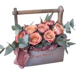 Розы Капучино в деревянном ящике в Санкт-Петербурге - Фотография 1