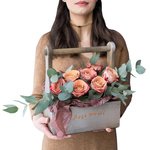 Розы Капучино в деревянном ящике в Санкт-Петербурге - Фотография 4