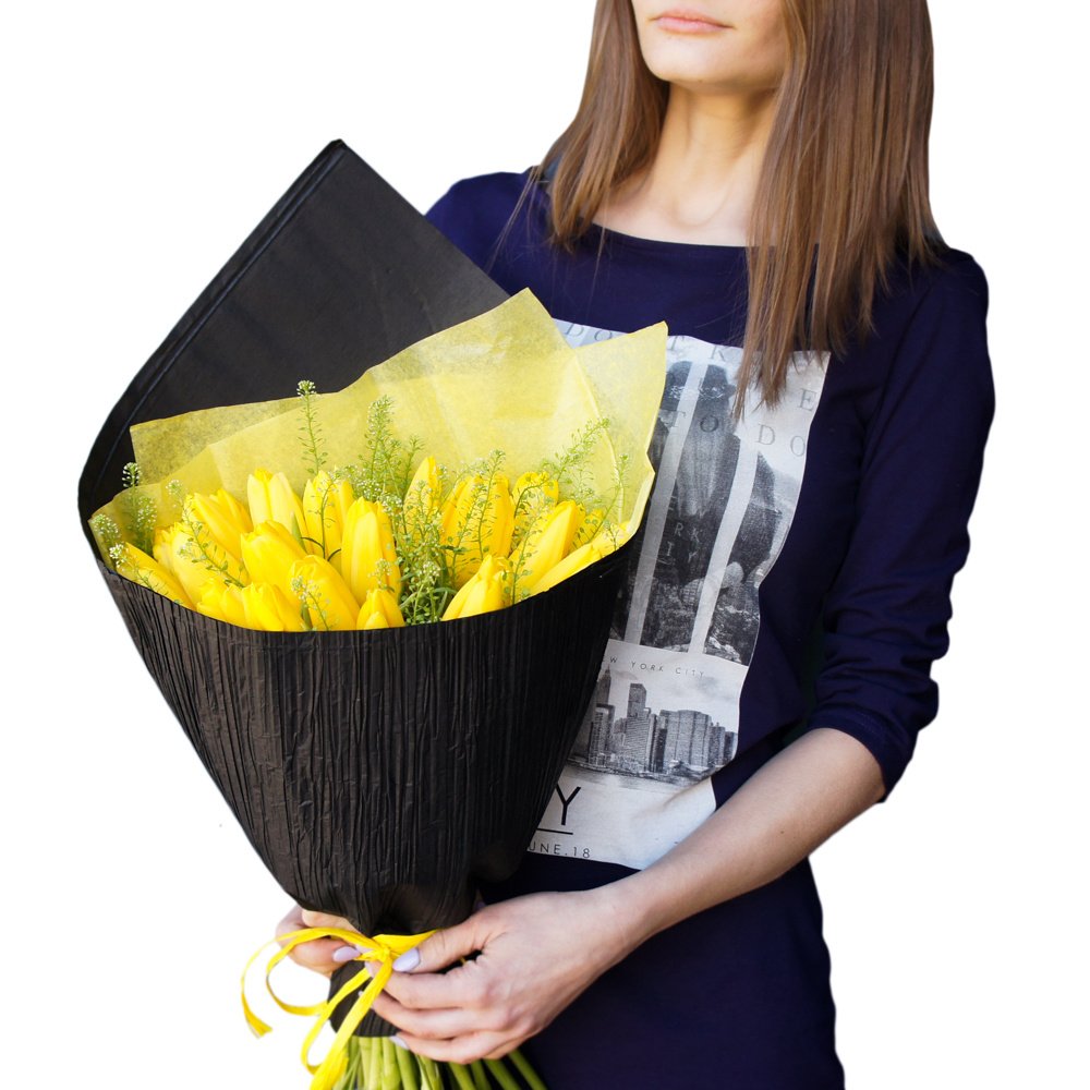 25 жёлтых тюльпанов с гринбеллом