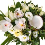 Композиция в шляпной коробке с кокосом и орхидеями в Санкт-Петербурге - Фотография 5