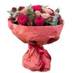 Пионовидные розы Рэд пиано и розы Капучино в стильной упаковке Пионовидные розы Рэд пиано и розы Капучино в стильной упаковке - Фотография 3