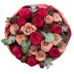 Пионовидные розы Рэд пиано и розы Капучино в стильной упаковке Пионовидные розы Рэд пиано и розы Капучино в стильной упаковке - Фотография 4