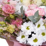 Букет хризантема, эустома, роза, эвкалипт, ваксфлауэр, лизиантус, корейская упаковка в Санкт-Петербурге - Фотография 4 Букет хризантема, эустома, роза, эвкалипт, ваксфлауэр, лизиантус, корейская упаковка в Санкт-Петербурге - Фотография 4