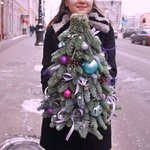 Новогодняя ёлочка из живых веток с игрушками на стол с доставкой в Санкт-Петербурге - Фотография 2