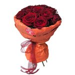 15 красных роз в дизайнерской упаковке с конфетами Рафаэлло в Санкт-Петербурге - Фотография 4