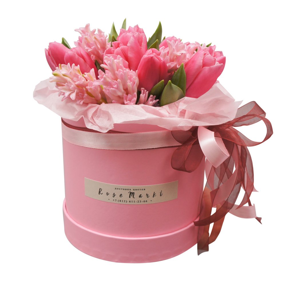 Синди и Кайа: розовые тюльпаны и гиацинты с шляпных коробках