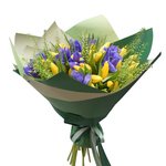 Весенний букет из ирисов и тюльпанов в Санкт-Петербурге - Фотография 3