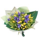 Весенний букет из ирисов и тюльпанов в Санкт-Петербурге - Фотография 4