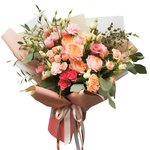 Букет в корейском стиле с пионовидной кустовой розой Джульетта в Санкт-Петербурге - Фотография 1