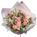 Букет из пионовидной кустовой розы Джульетта, лизиантуса, ягодок гиперикума, вероники и эвкалипта в стильной упаковке в Санкт-Петербурге - Фотография 4 Букет из пионовидной кустовой розы Джульетта, лизиантуса, ягодок гиперикума, вероники и эвкалипта в стильной упаковке в Санкт-Петербурге - Фотография 4