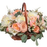 Очаровательная корзина с пионами, розами Капучино и пионовидной розой в Санкт-Петербурге - Фотография 2