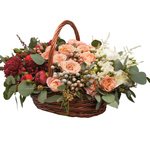 Большая корзинка с пионами и пионовидными розами в стиле омбрэ в Санкт-Петербурге - Фотография 3