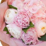 Букет из розовой гортензии и розовых пионов в Санкт-Петербурге - Фотография 3 Букет из розовой гортензии и розовых пионов в Санкт-Петербурге - Фотография 3