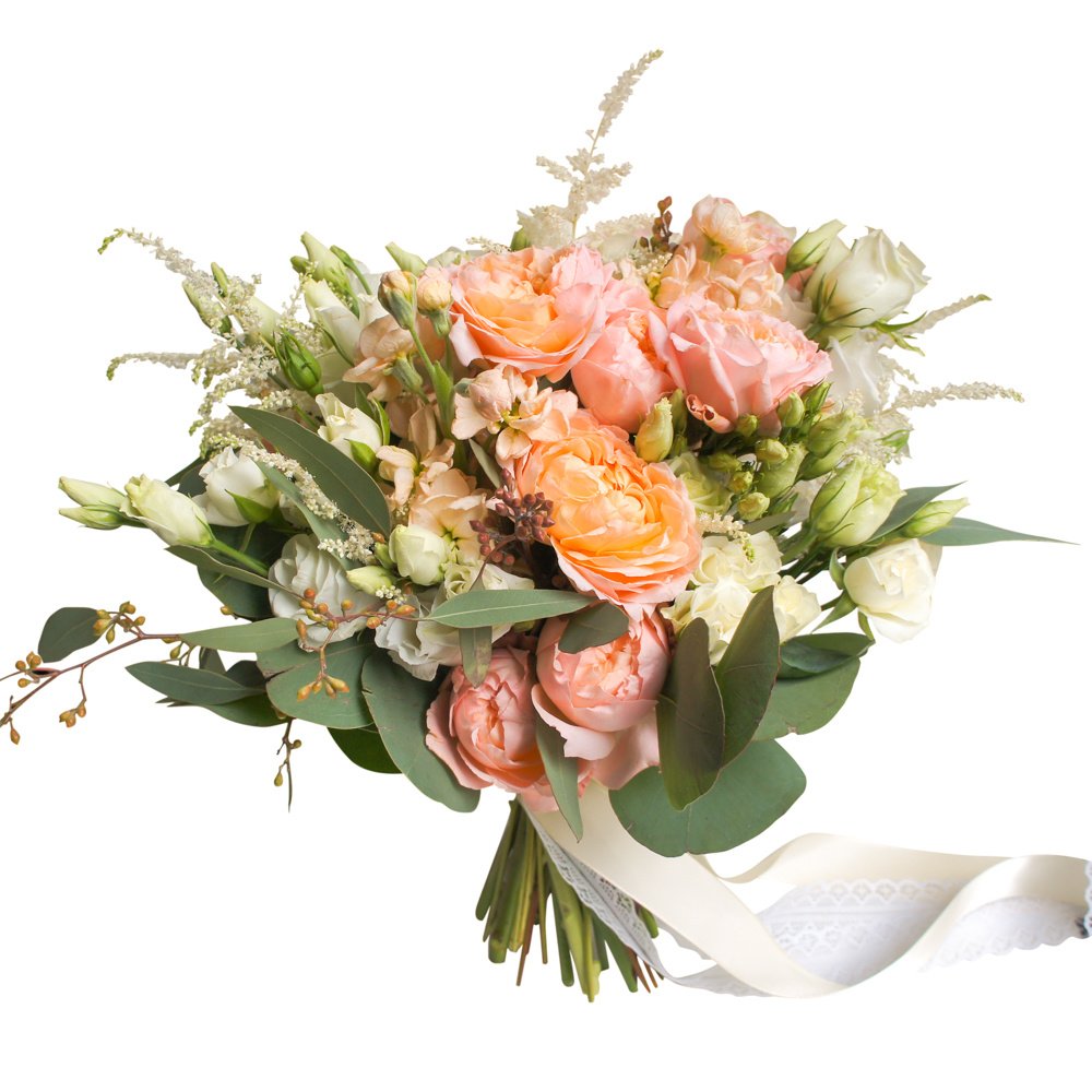 Букет невесты с белым лизиантусом, белой кустовой розой и пионовидной кустовой розой Джульетта в Санкт-Петербурге