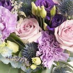 Букет невесты растрёпыш с дельфиниумом, лунными гвоздиками и розами Морнинг Дью в Санкт-Петербурге - Фотография 4