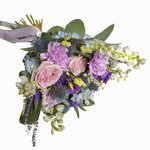 Букет невесты растрёпыш с дельфиниумом, лунными гвоздиками и розами Морнинг Дью в Санкт-Петербурге - Фотография 3