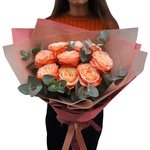 Букет 9 роз Кахала и эвкалипт в корейской упаковке в Санкт-Петербурге - Фотография 2