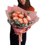 Букет 9 роз Кахала и эвкалипт в корейской упаковке в Санкт-Петербурге - Фотография 1