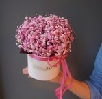 Розовая гипсофила в шляпной коробке в Санкт-Петербурге - Фотография 1