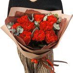 Букет 9 пионовидных роз Рэд Ай с листьями эвкалипта в Санкт-Петербурге - Фотография 4