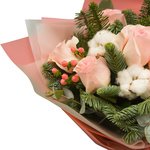 Новогодний букет из 9 розовых роз в Санкт-Петербурге - Фотография 4