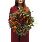 Рождественский венок из живых еловых веток и сушеных апельсинов в Санкт-Петербурге - Фотография 2