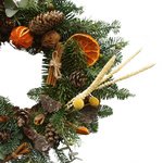 Рождественский венок из живых еловых веток и сушеных апельсинов в Санкт-Петербурге - Фотография 4