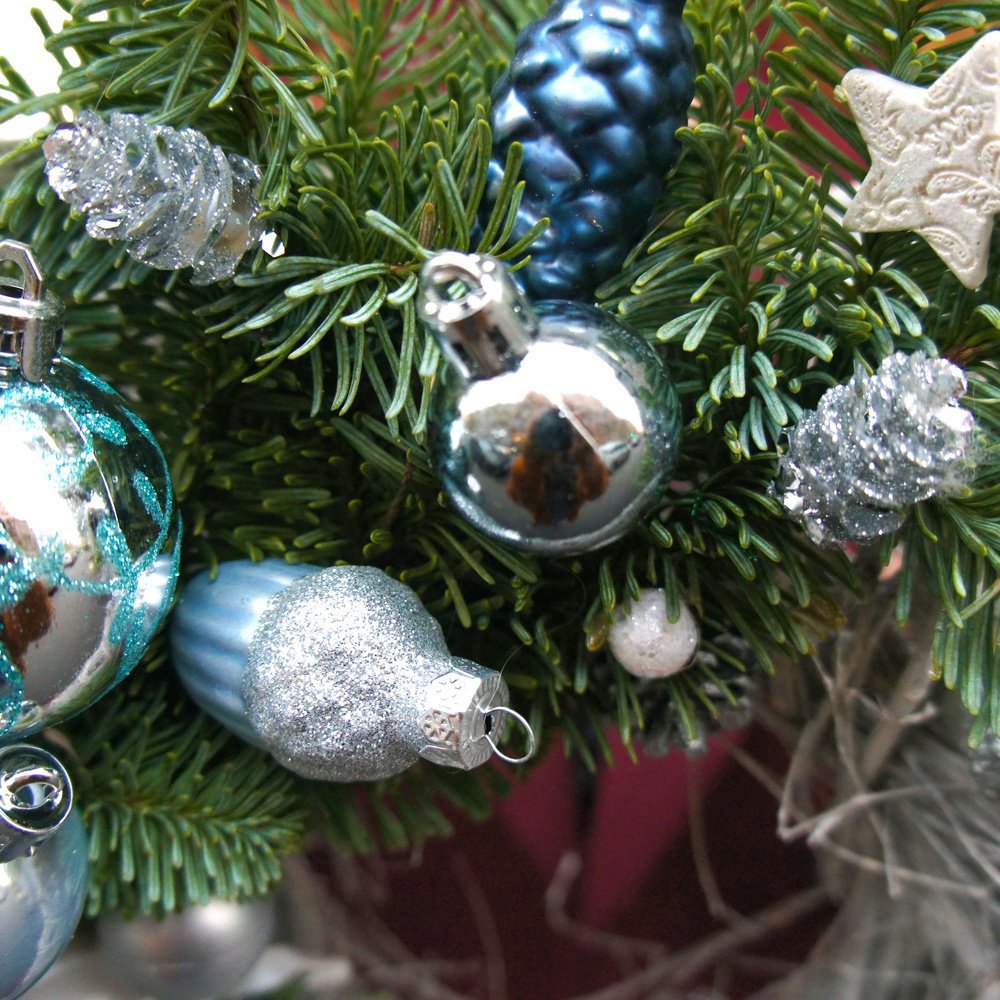 Рождественский венок №18: в скандинавском стиле с шариками