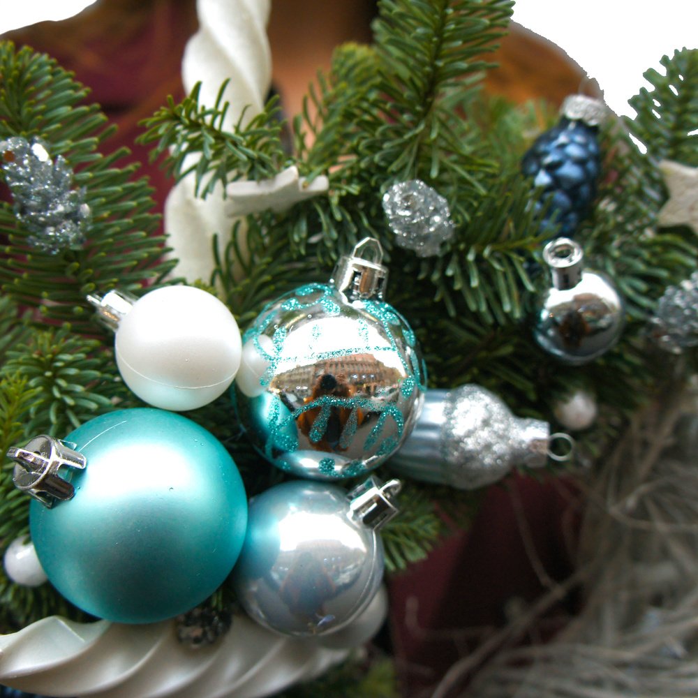 Рождественский венок №18: в скандинавском стиле с шариками