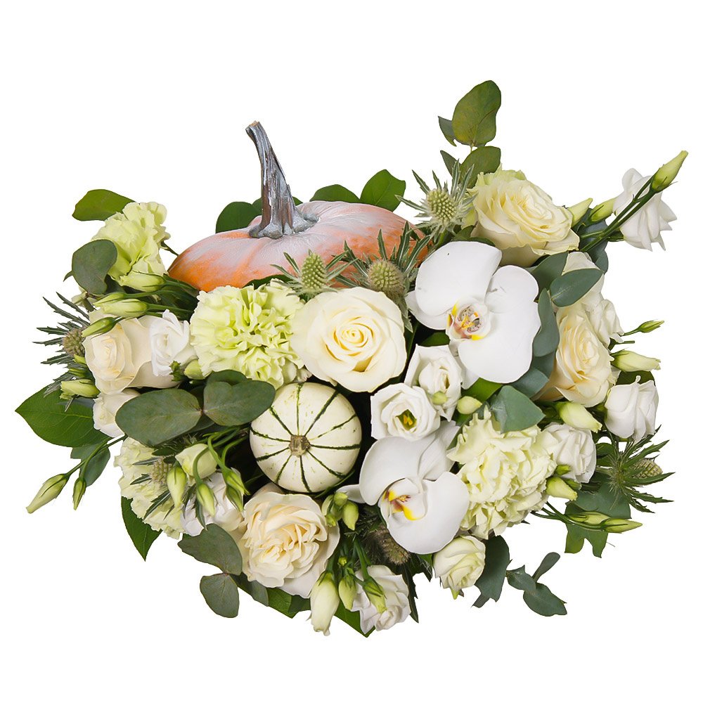 Цветы в тыкве с белой орхидеей и кукурбитой