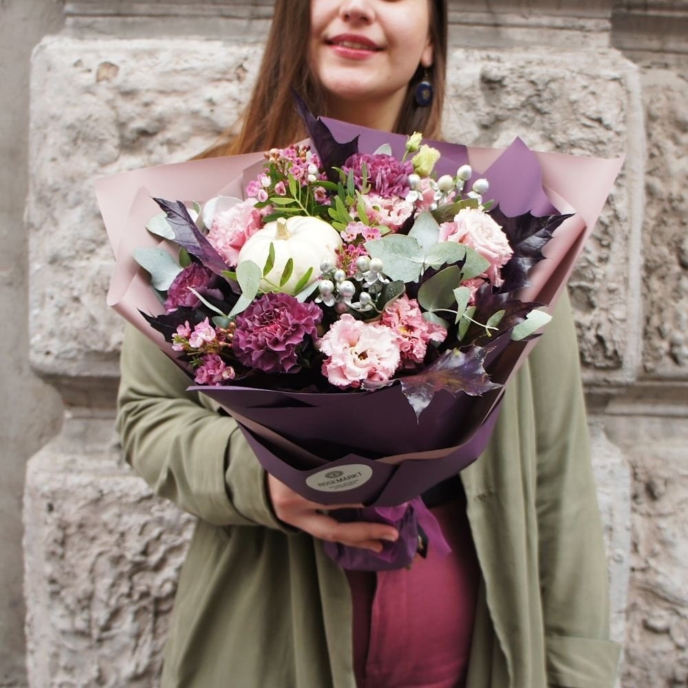 Нероли: волшебная гвоздика, необыкновенная кукурбита, ароматный ваксфлауэр и ягоды гиперикума в Санкт-Петербурге