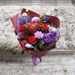 Ромола: хризантема, эустома, алые розы в Санкт-Петербурге - Фотография 2 Ромола: хризантема, эустома, алые розы в Санкт-Петербурге - Фотография 2