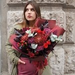 Любовь с первого укуса: волшебные хризантемы, кустовые розы, ягоды гиперикума в Санкт-Петербурге - Фотография 1