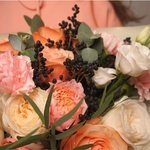 Букет цветов Эхо: пионовидные розы, лизиантус, маттиола, лагуструм, гвоздики в Санкт-Петербурге - Фотография 8