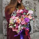 Театр теней: инжир, диантусы, пионовидные розы и другие цветы - Фотография 1