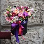 Театр теней: инжир, диантусы, пионовидные розы и другие цветы - Фотография 3